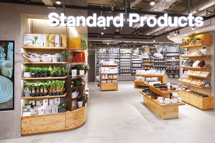 「Standard　Products」の1号店となった渋谷マークシティ店。2021年に開店